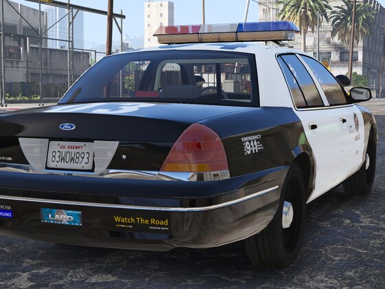 1998 Ford Crown Victoria P71- Los Angeles Police Dept