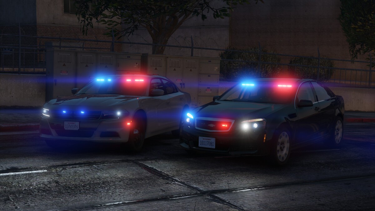 Unmarked LSPD cars