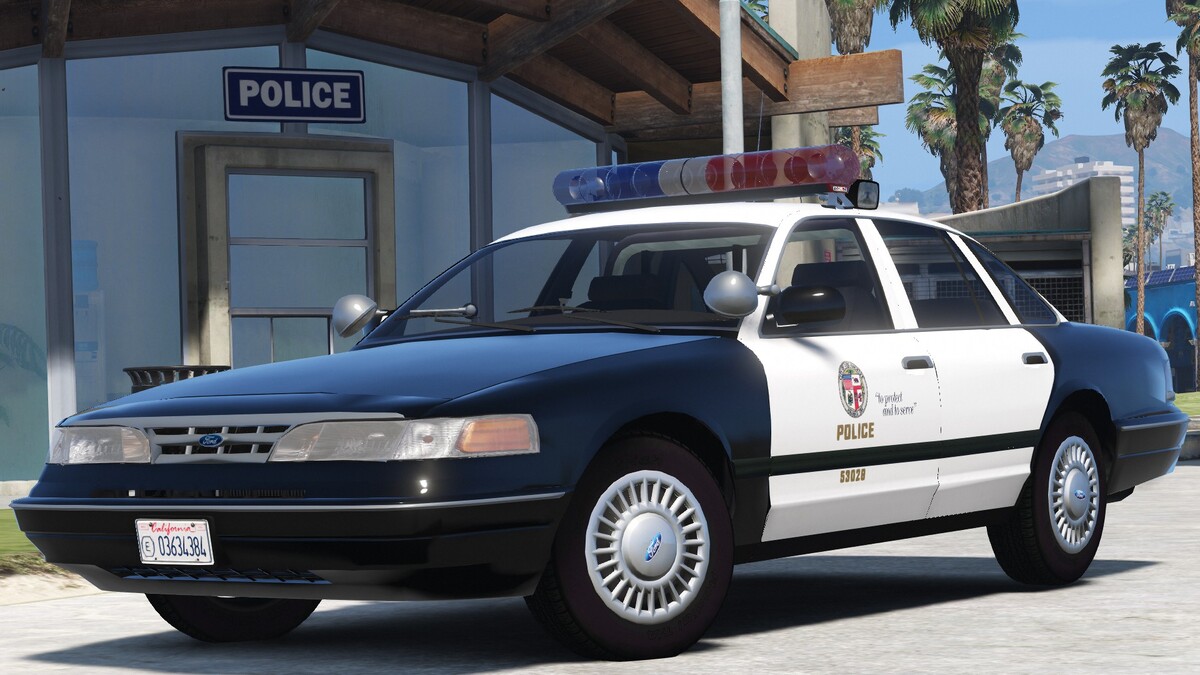 1996 Ford Crown Victoria P71 - Los Angeles Police