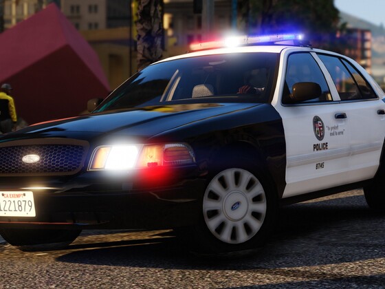 LAPD Rollin in hot!