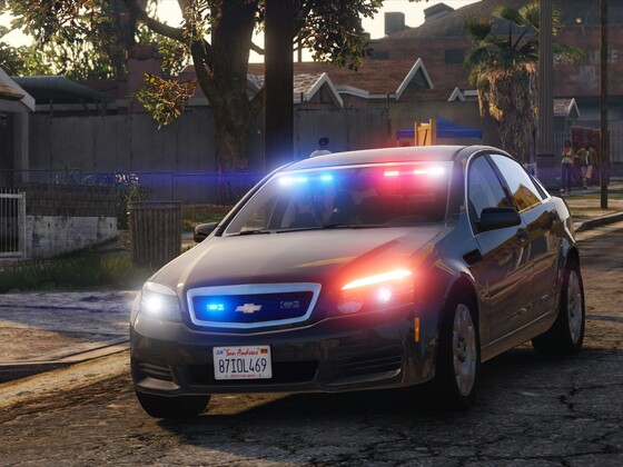 LSPD's Gang Unit responding to Grove Street
